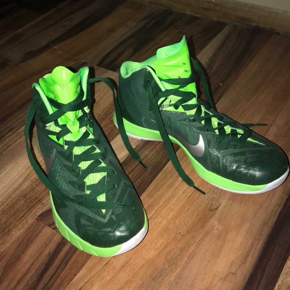 nike basketball shoes